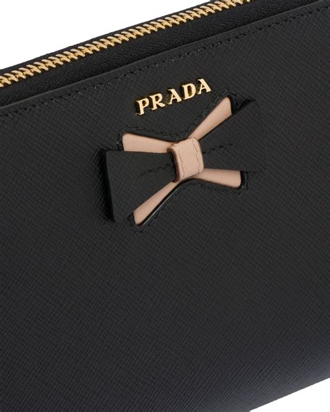 cartera prada dorada|Cartera De Piel Negro/rosa Palo .